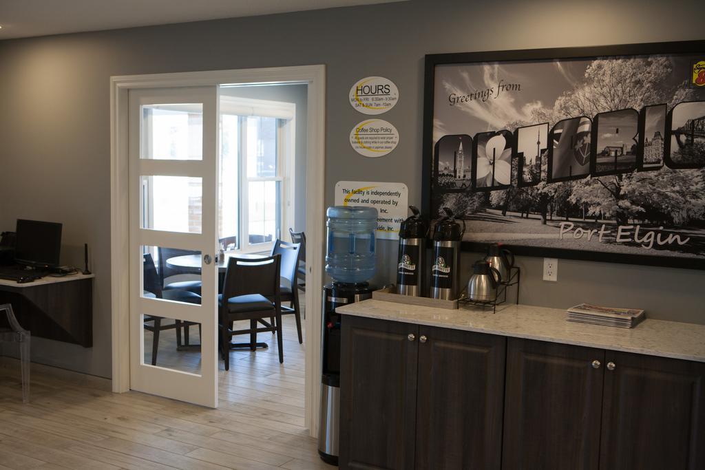 Hotel Super 8 By Wyndham Port Elgin Exterior foto