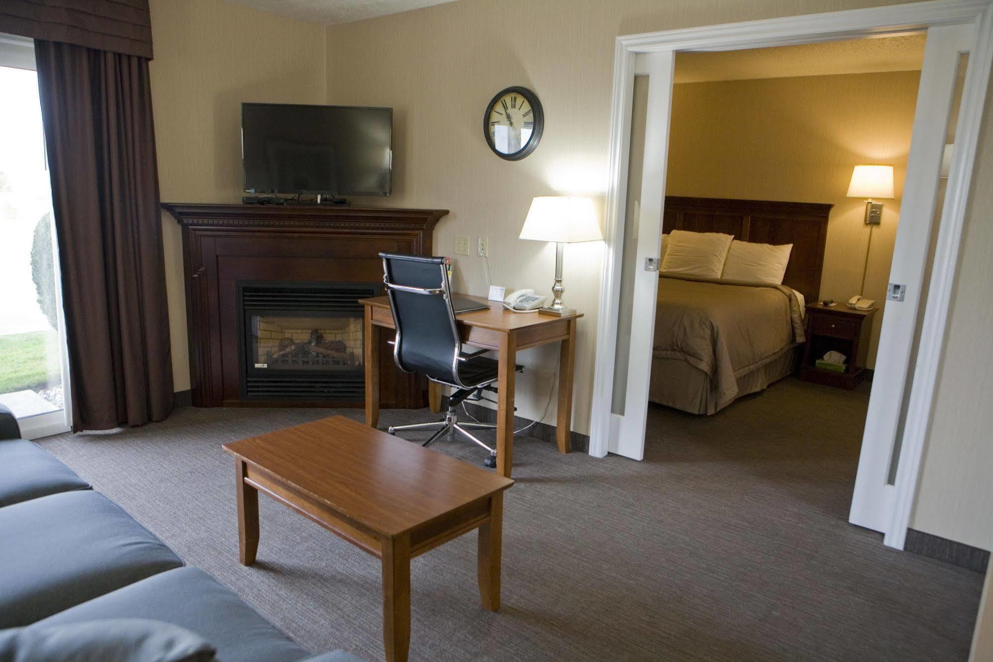 Hotel Super 8 By Wyndham Port Elgin Exterior foto