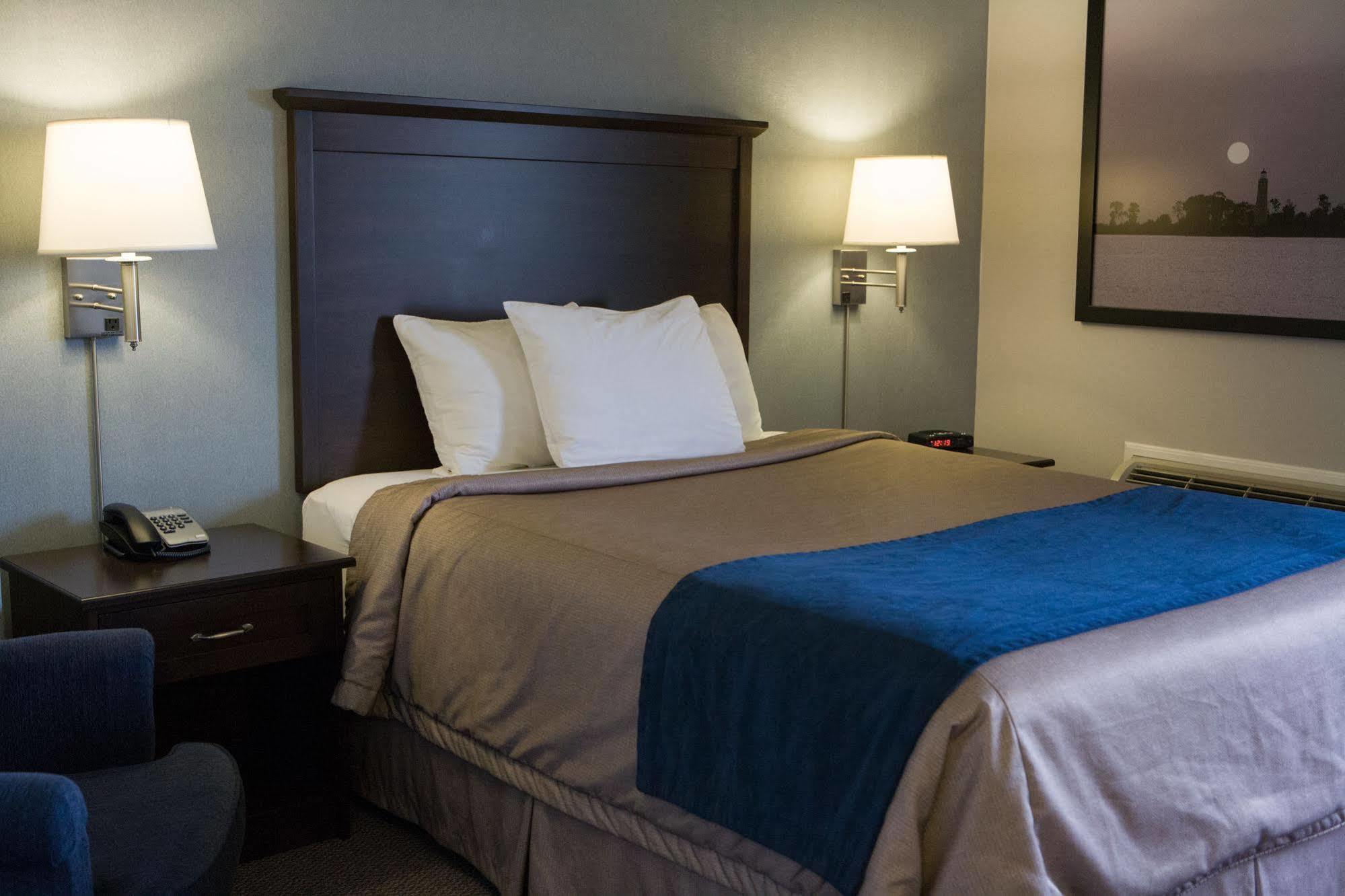 Hotel Super 8 By Wyndham Port Elgin Exterior foto